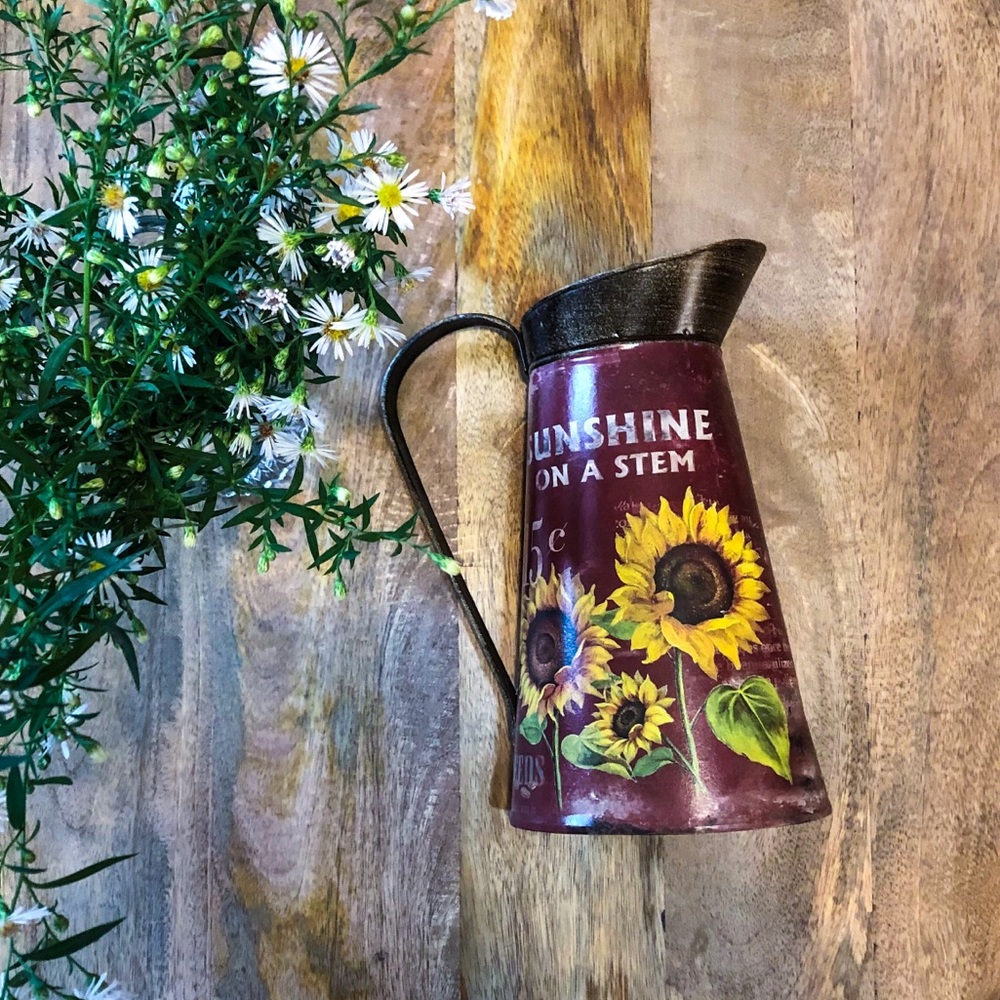 Sunshine on a Stem Water Can and Bucket Set